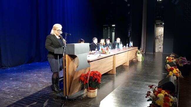 Зам.-кметът Павлина Делчева към абсолвенти медици: Упражнявайте от сърце избраните достойни професии