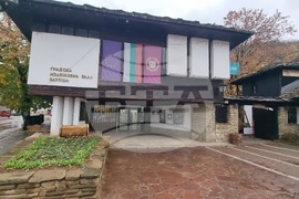 Ловеч - Есенен салон