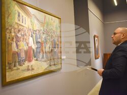 Снимка: Община Разград - Председателят на Общински съвет-Разград Стоян Ненчев и заместник-кметът Добрин Добрев присъстваха на откриването на изложба под надслов „145 години след войната” в ХГ”Проф. Илия Петров”. 