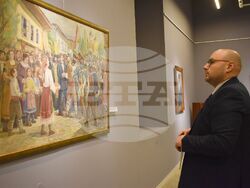 Снимка: Община Разград - Председателят на Общински съвет-Разград Стоян Ненчев и заместник-кметът Добрин Добрев присъстваха на откриването на изложба под надслов „145 години след войната” в ХГ”Проф. Илия Петров”. 