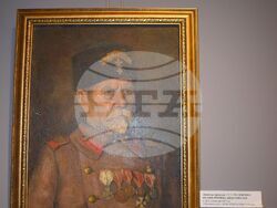 Снимка: Община Разград - Председателят на Общински съвет-Разград Стоян Ненчев и заместник-кметът Добрин Добрев присъстваха на откриването на изложба под надслов „145 години след войната” в ХГ”Проф. Илия Петров”. 