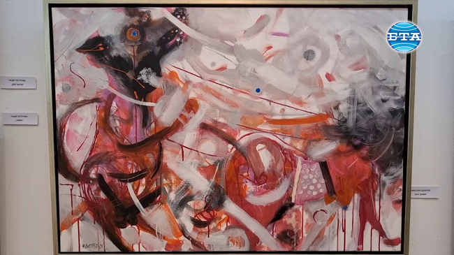 В традиционния есенен салон в Ловеч се представят 25 автори с 55 творби