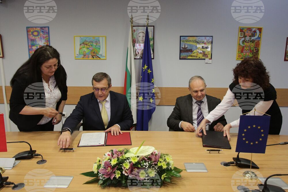 МОН - договор - подписване