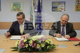 МОН - договор - подписване