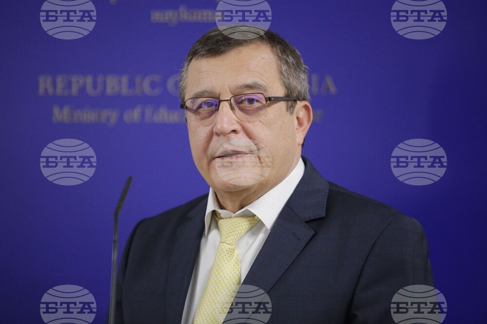 МОН - договор - подписване