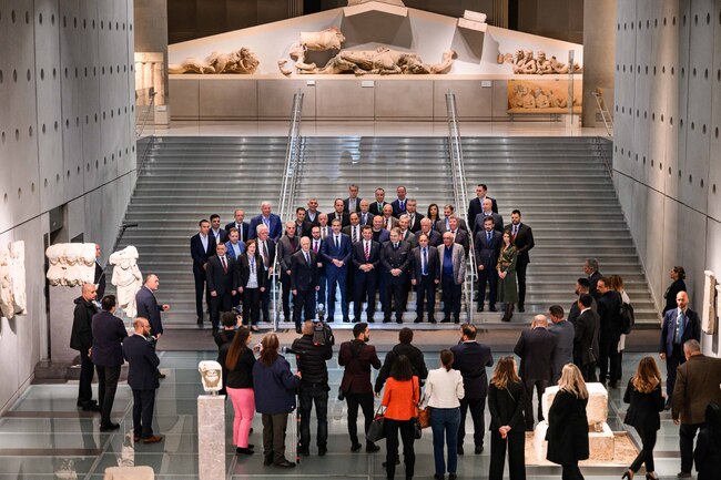 Община Троян: Среща на върха на кметовете от мрежата B40 се проведе в Атина