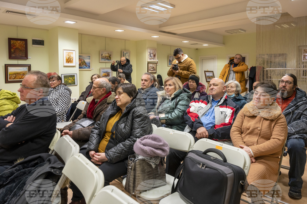 Добрич - Иван Атанасов - книга - представяне  - Снимка: Александра Антонова