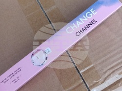 Снимка: Агенция „Митници“ - Митнически служители задържаха голямо количество „маркови“ парфюми от Китай 