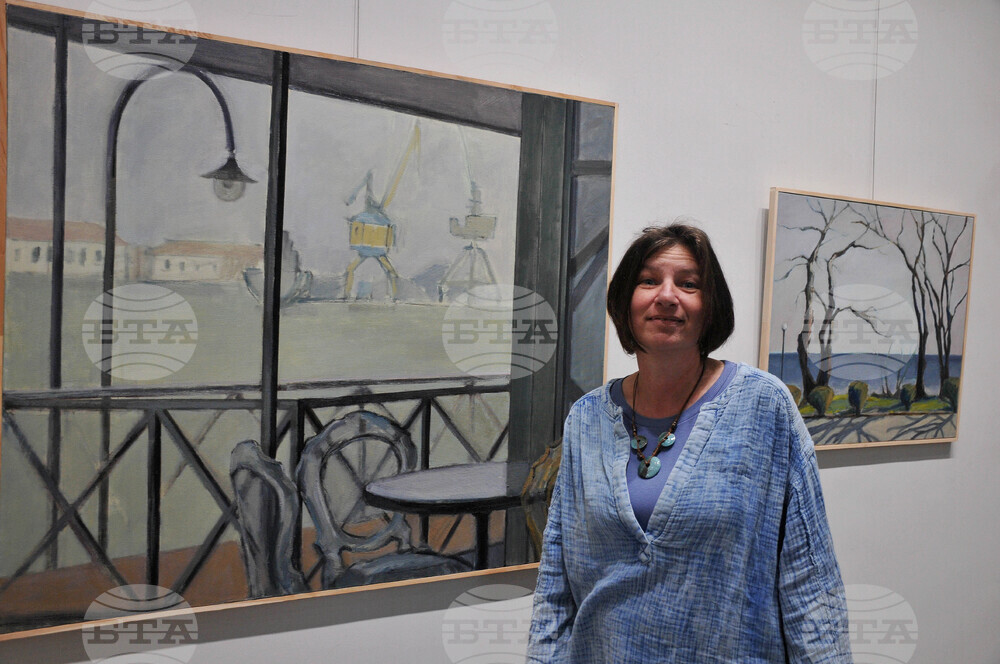 Бургас - Николина Енчева - изложба