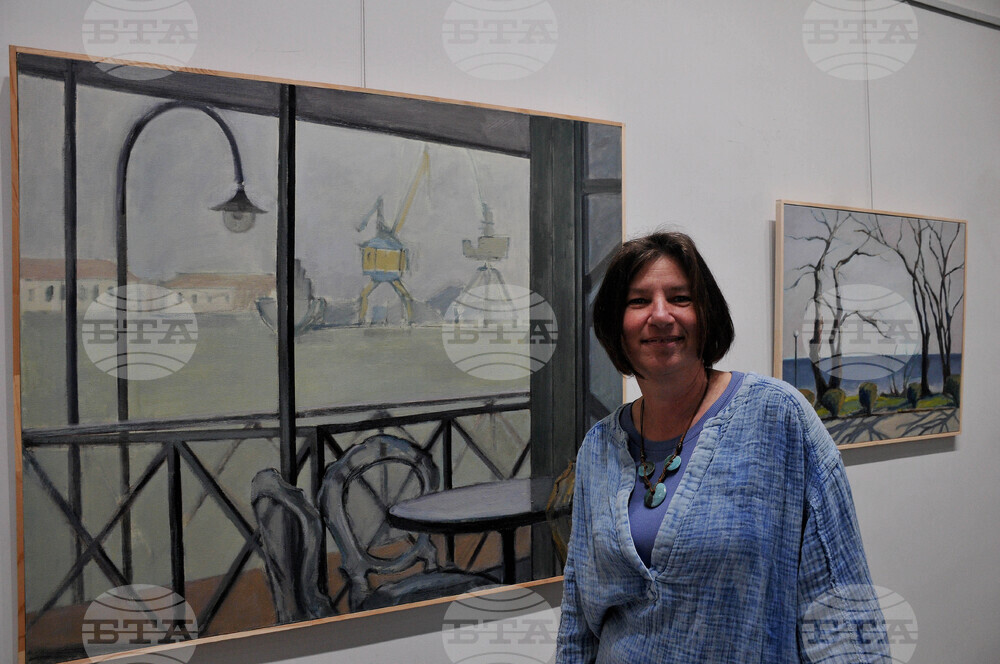 Бургас - Николина Енчева - изложба