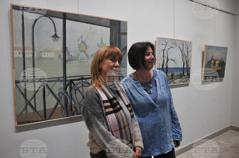 Бургас - Николина Енчева - изложба