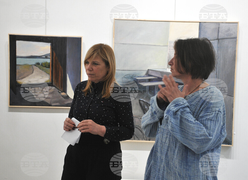 Бургас - Николина Енчева - изложба