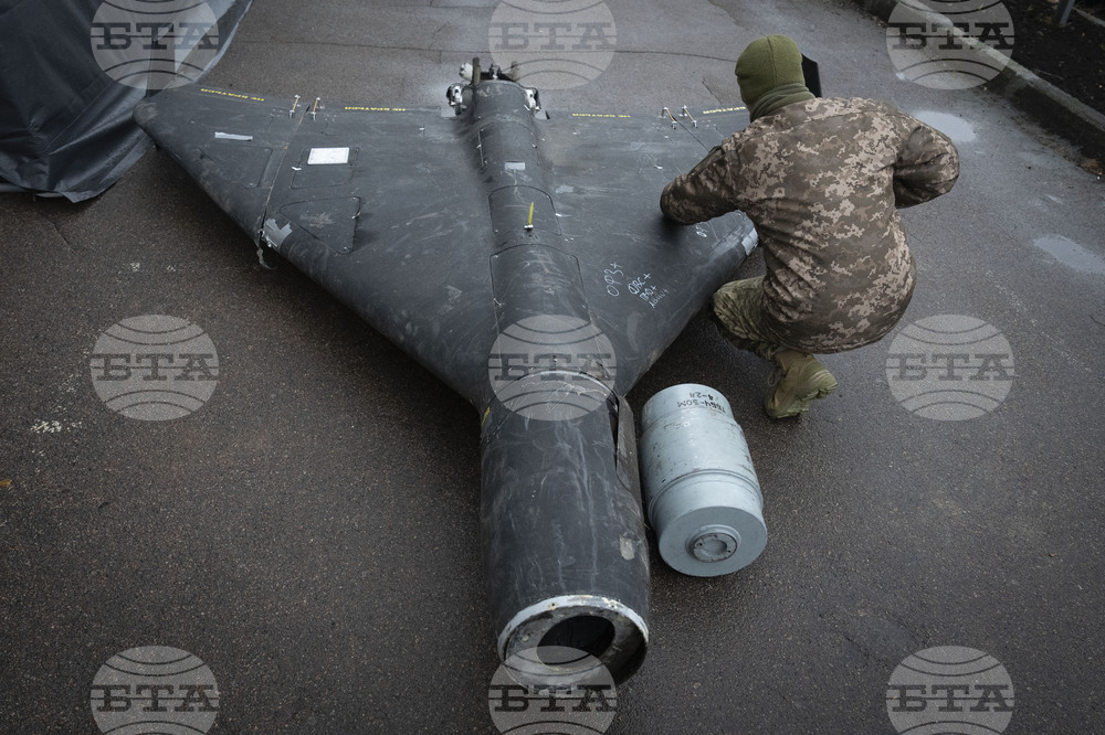 Украйна обяви, че е свалила 42 руски дрона тази нощ, изстреляни са и три ракети