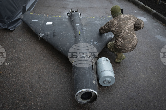 Руска телевизия показа тийнейджъри, които помагат при изработването на дронове камикадзе за удари по Украйна