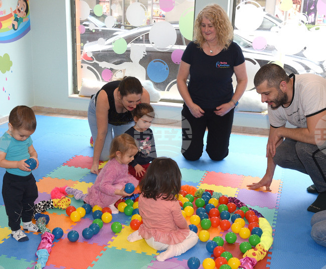 Варна - Baby College - помощ за родители