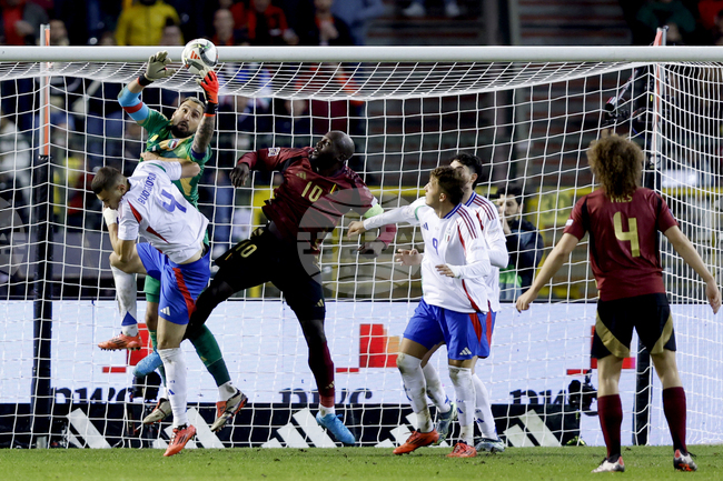 Лучано Спалети: "Когато белгийците навлизаха в половината ни, нашите играчи се биеха като лъвове"