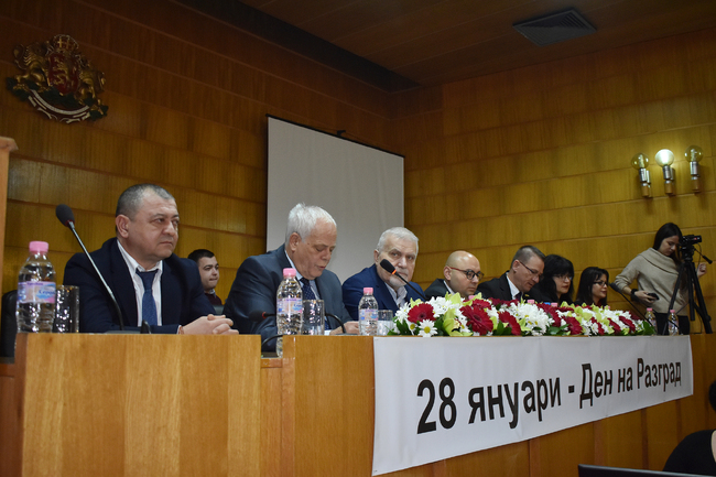 На тържествена сесия Общински съвет-Разград одобри и трите номинации за отличието „Почетен гражданин на Разград“