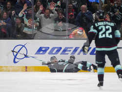 Blackhawks Kraken Hockey