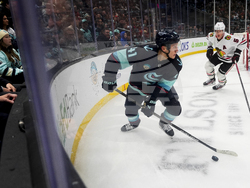 Blackhawks Kraken Hockey