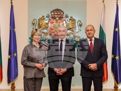 Министър Весела Лечева се срещна с президента на Международната федерация по хокей на лед