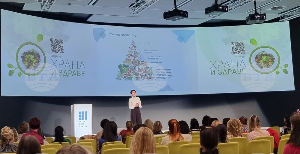 Балканската диета е разнообразна, с високо съдържание на плодове и зеленчуци, което я прави здравословна, каза специалист по хранене