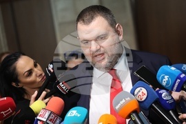 Народно събрание - кулоари - Делян Пеевски - изявление