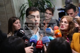 Народно събрание - кулоари - Кирил Петков- изявление