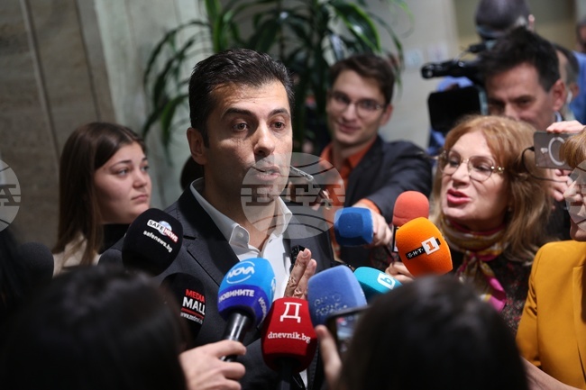 Народно събрание - кулоари - Кирил Петков- изявление