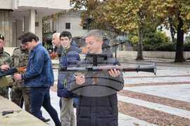 Свищов - кампания за популяризиране на военната професия