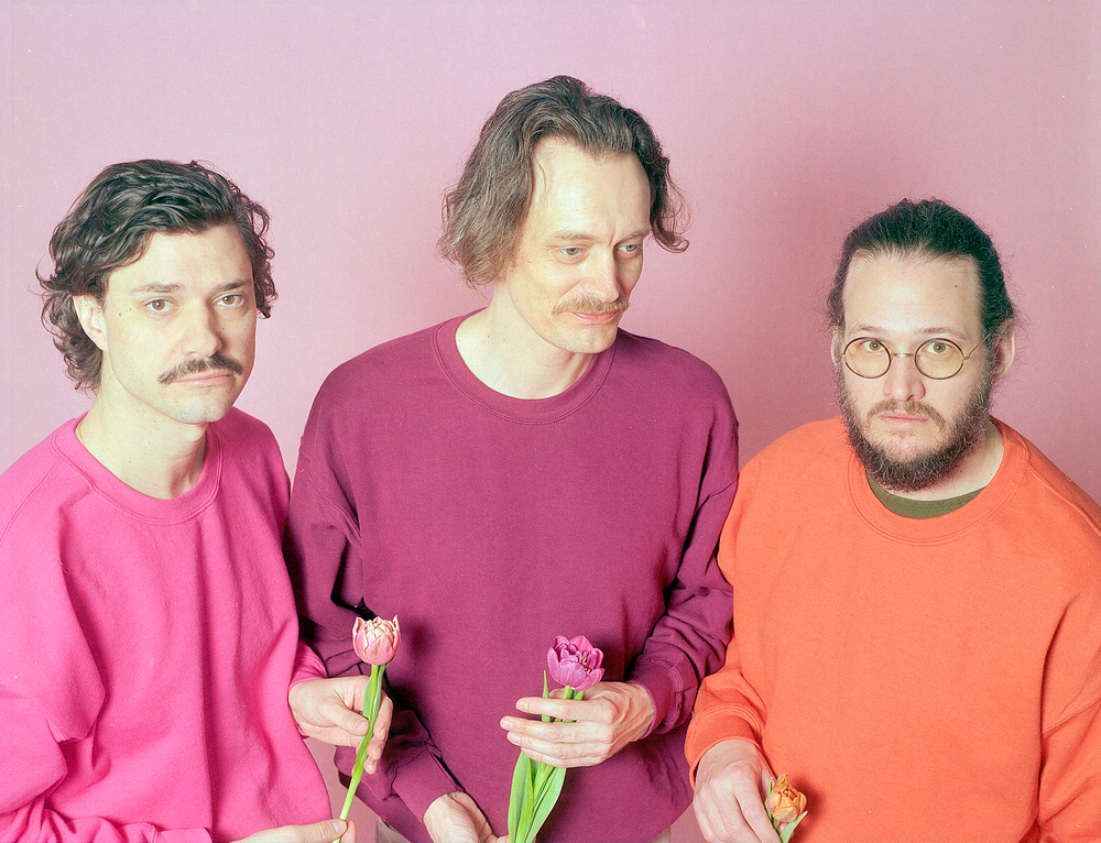 София е част от турнето на датската група Efterklang