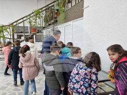 Разград - деца - библиотека