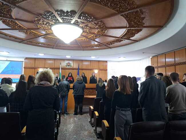 Студенти по право от Пловдивския университет представиха реалистична възстановка на наказателен процес 