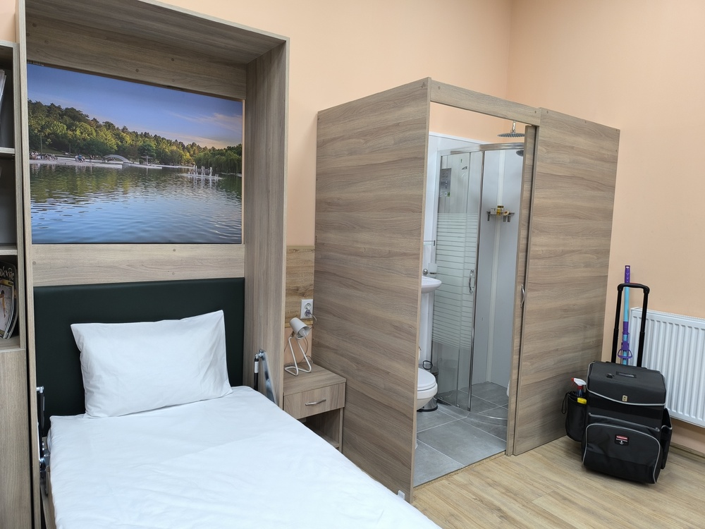 ОА Добрич: Ж. Желязков разгледа обновената професионална гимназия по туризъм