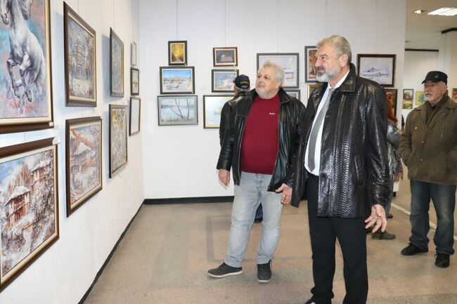 ОА Русе: Близо 120 картини в залата на „Борисова“ 6 представят красотата на зимата