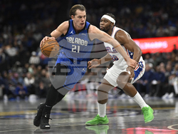 76ers Magic Basketball