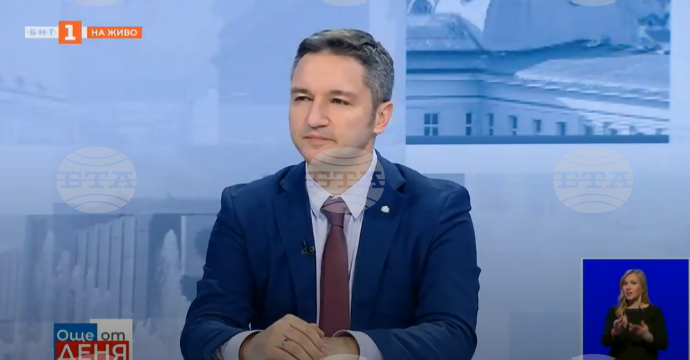 Вигенин: Предложението на БСП за безплатни учебници беше прието с мнозинство, време е да узреят и за минималната работна заплата