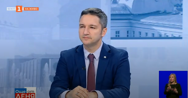 Вигенин: Предложението на БСП за безплатни учебници беше прието с мнозинство, време е да узреят и за минималната работна заплата           