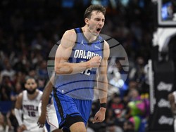 76ers Magic Basketball