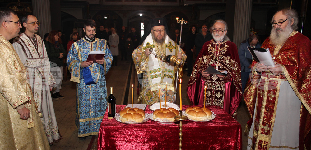 Разград - празнична света литургия