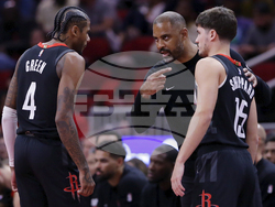 Clippers Rockets Basketball