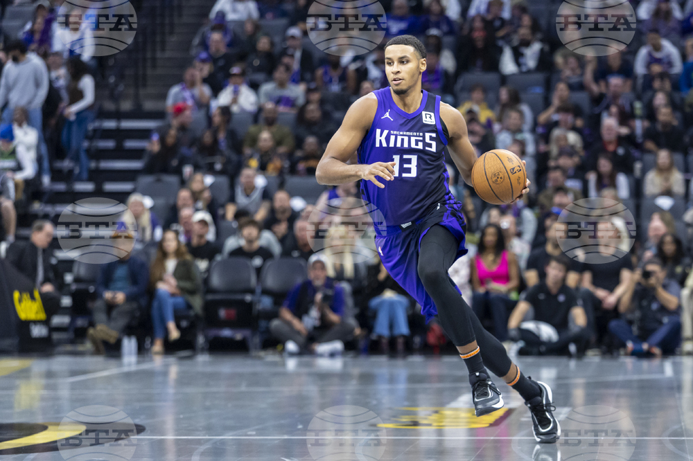 Сакраменто Кингс даде договор за 140 милиона долара на Кийгън Мъри