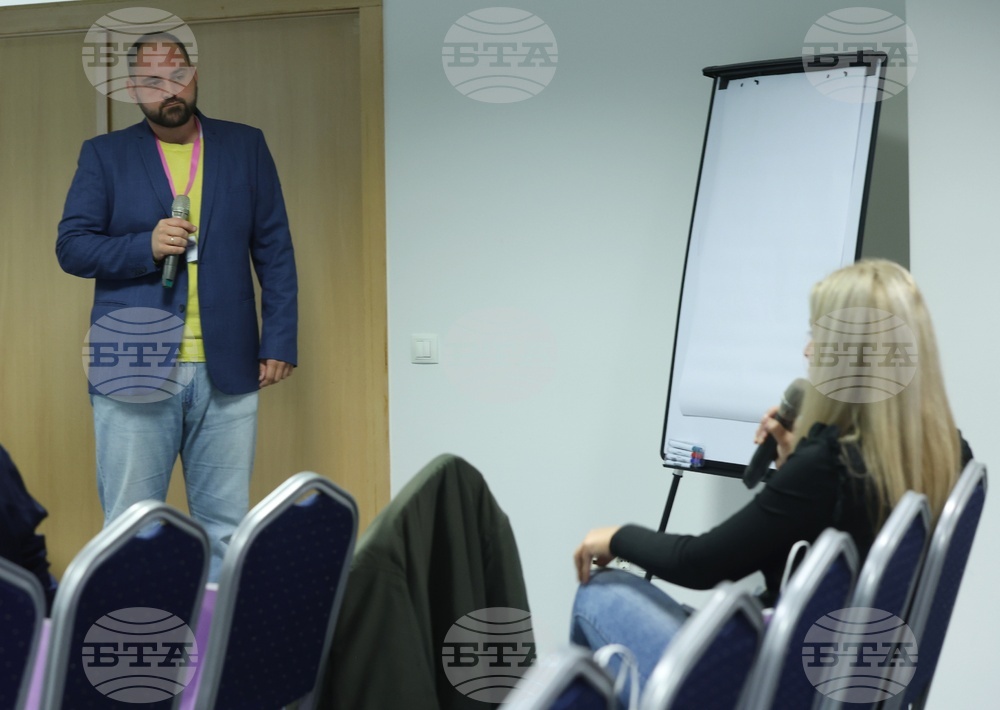 „Родени твърде рано" - конференция - Васил Калев,