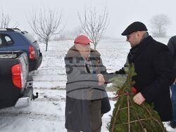 Заместник-кметът Добрин Добрев и разградските мотористи и тази година минаха по следите на паметта в Деня на Разград 