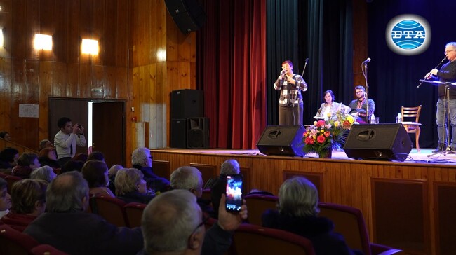 Певците Галина Дурмушлийска и Добрин Добрев гостуваха в родната си Добруджа