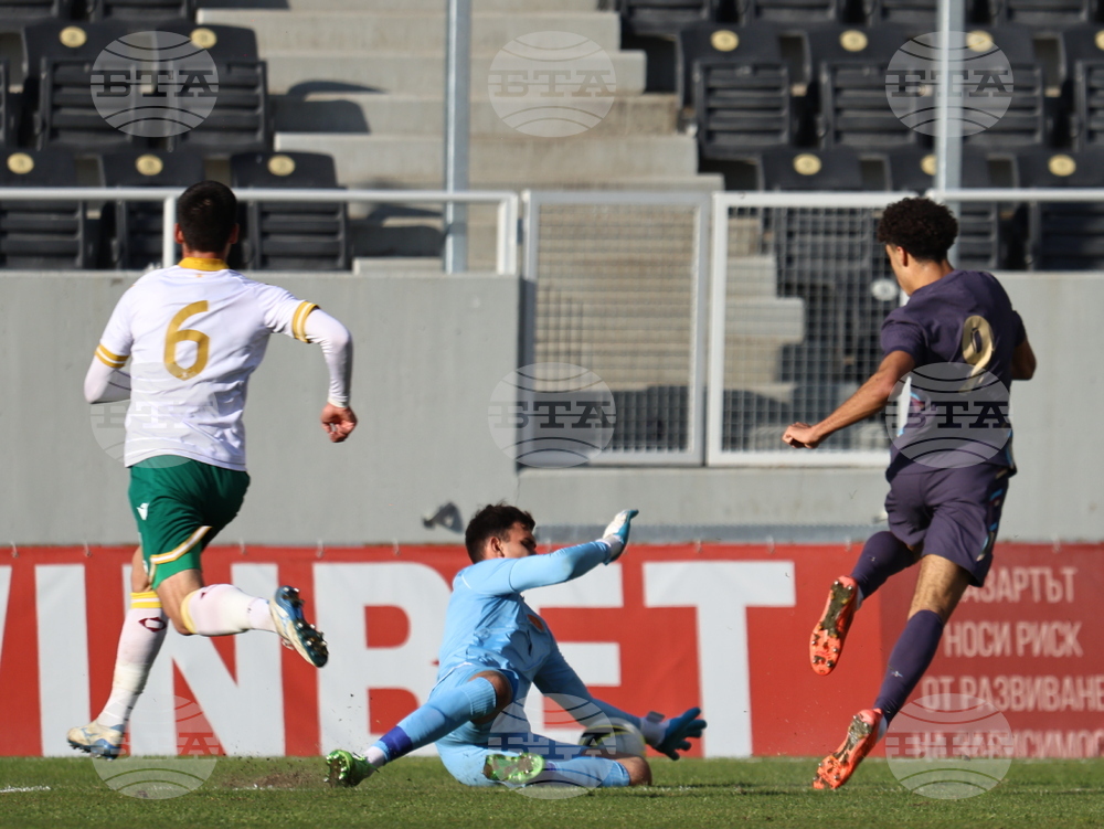 Пловдив - футбол - България - Англия - юноши