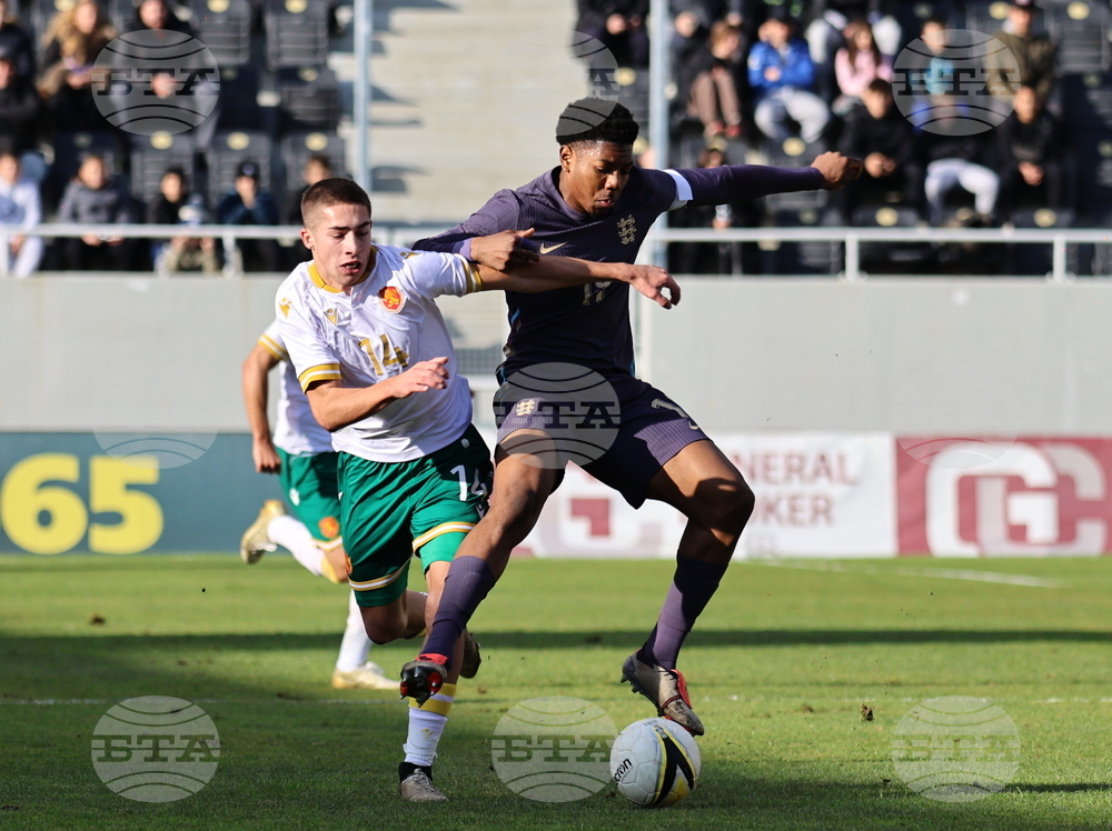 Пловдив - футбол - България - Англия - юноши