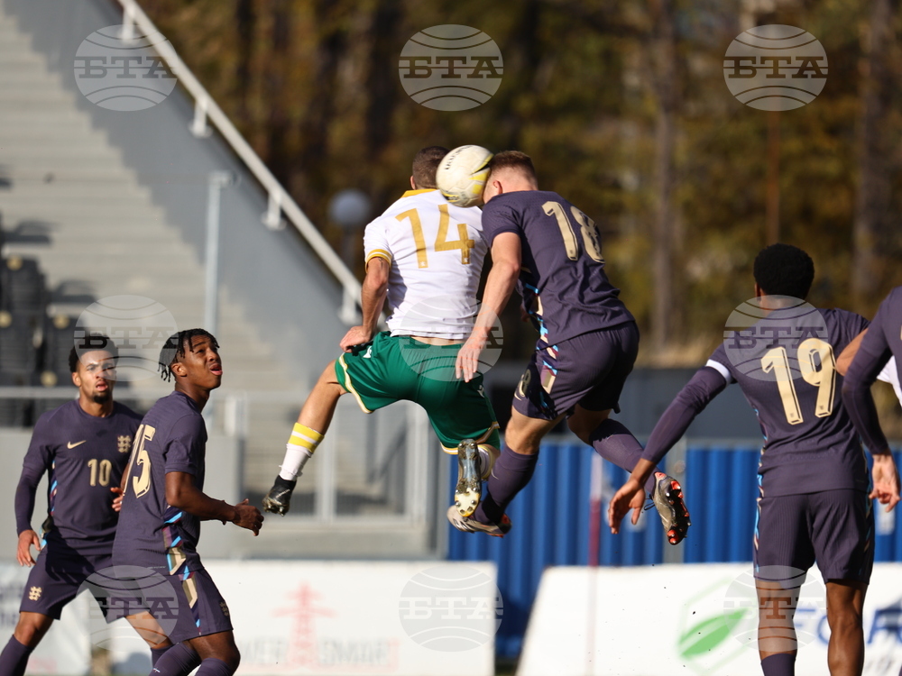 Пловдив - футбол - България - Англия - юноши