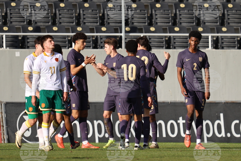 Пловдив - футбол - България - Англия - юноши