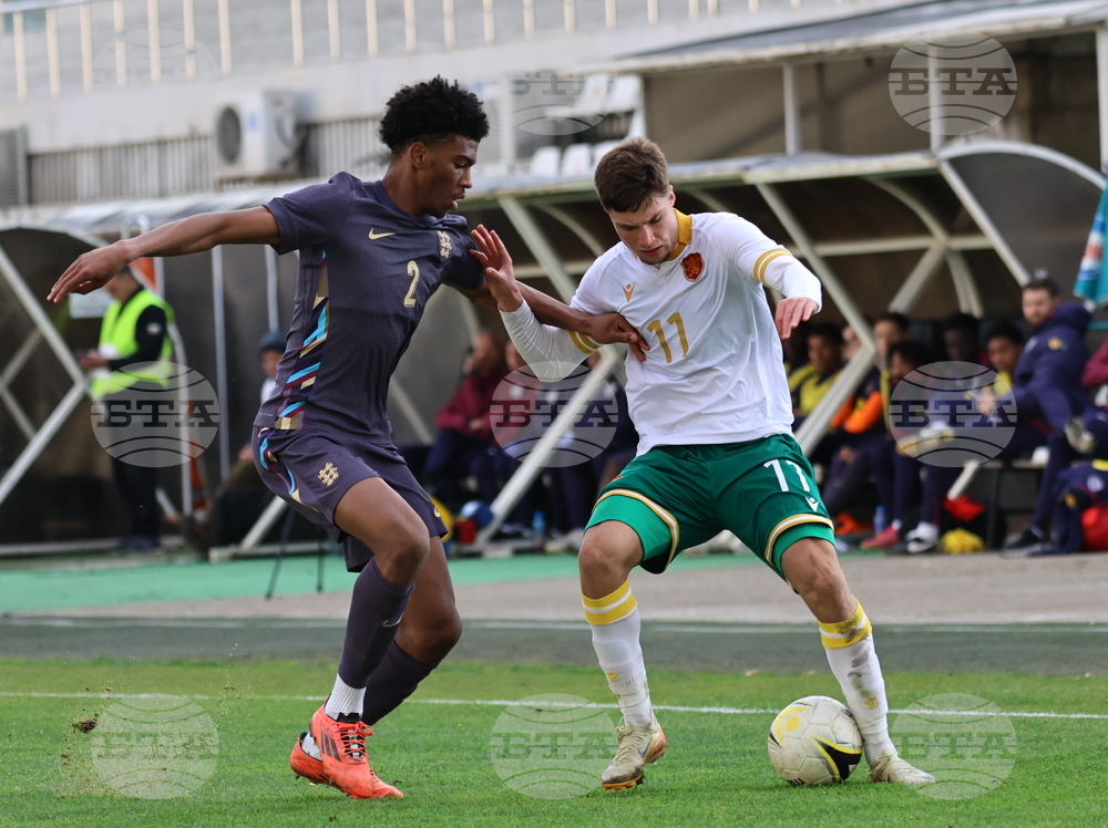 Пловдив - футбол - България - Англия - юноши