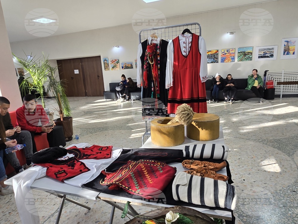 Добрич - Фолклорна среща на общности